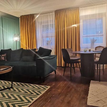 Apartamenty Motyl بيتوم المظهر الخارجي الصورة